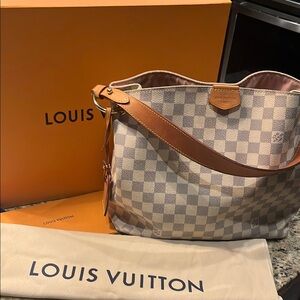 Louis Vuitton Checkered Tan and Cream Women's Bag